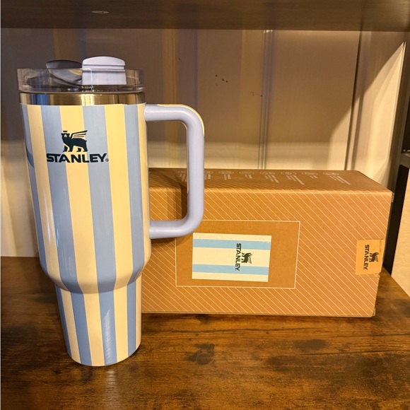 Stanley Cabana Gloss Collection Blue and White Striped Tumbler - Picture 2 of 3